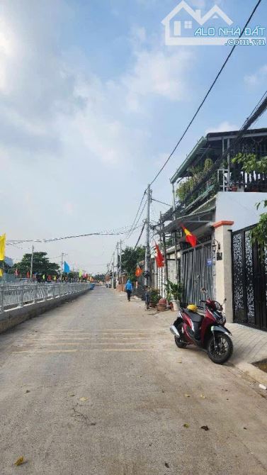 Bán Nhà 4 tầng sổ riêng đường TL28, phường THẠNH LỘC, Q12, dt 121m²(4,1mx30m) 💰7,7 tỷ