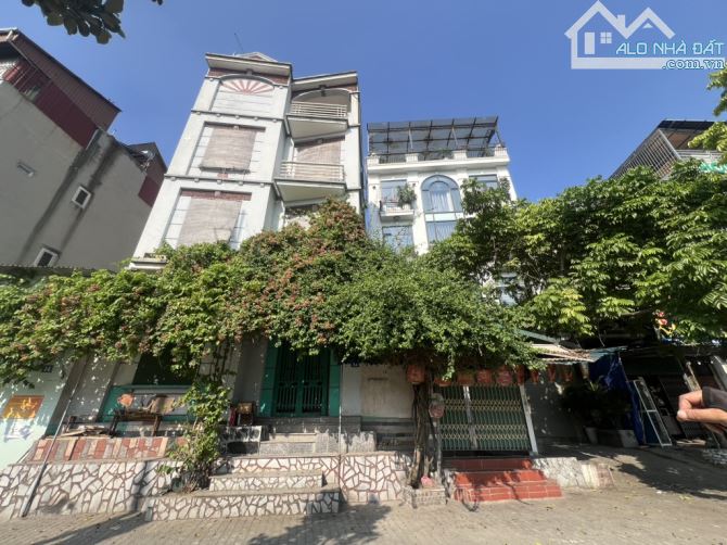 MẶT PHỐ LÝ SƠN 11 tỷ 45m MẶT TIỀN 6.5m,VỈA HÈ KINH DOANH LONG BIÊN