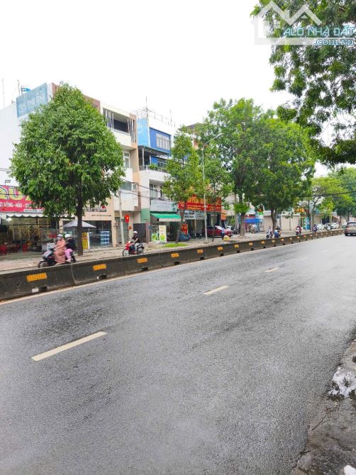 Bán nhà mặt tiền Lề Thị Riêng  Q12 giá 14 tỷ