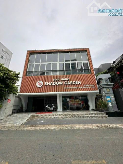 Bán nhà MT Nam Quốc Cang Quận 1, DT: 14x35m, 3 lầu, CTXD 2 Hầm 12 Tầng. Giá Bán 230 Tỷ TL