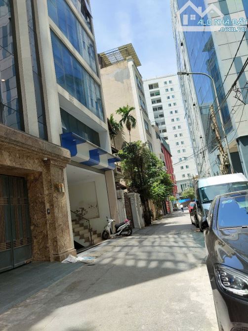 Bán nhà ngõ 603 Lạc Long Quân - Nhỉnh 29 Tỷ - 85m2 - Ô tô tránh, dừng đỗ