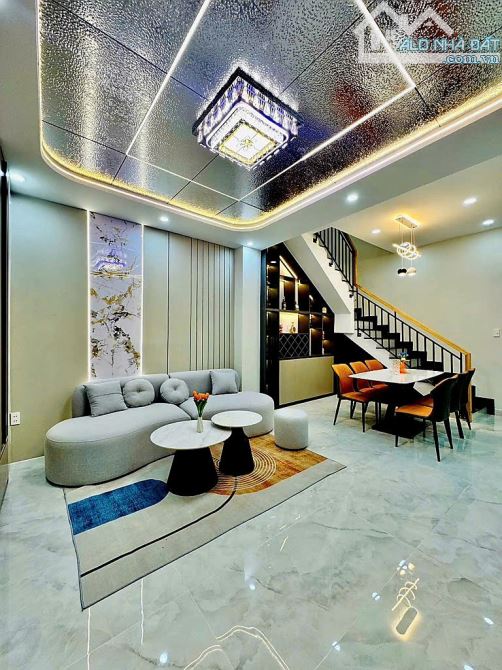 Nhà Mới Vào Ở Ngay- Nguyễn Văn Nghi- Chợ Gò Vấp-  2 Tầng 60m² nở hậu - 4PN - 5.68 tỷTL