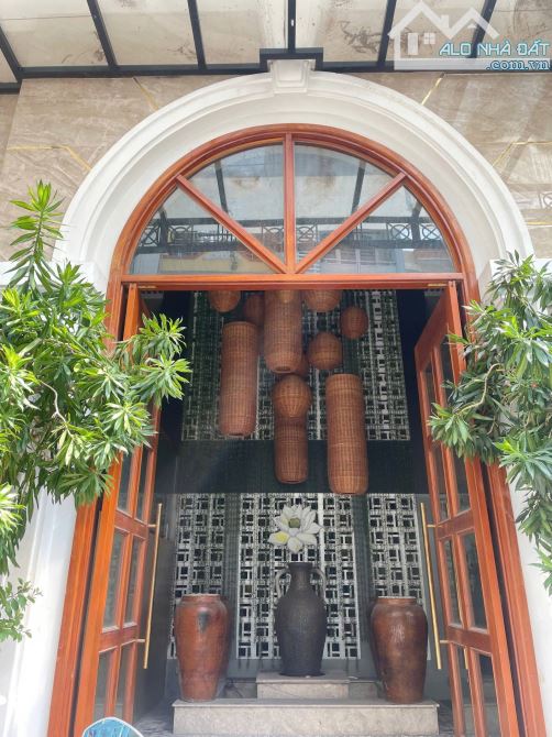 BÁN NHÀ TT QUẬN 10 - ĐƯỜNG SƯ VẠN HẠNH - GIÁ 76 TỶ