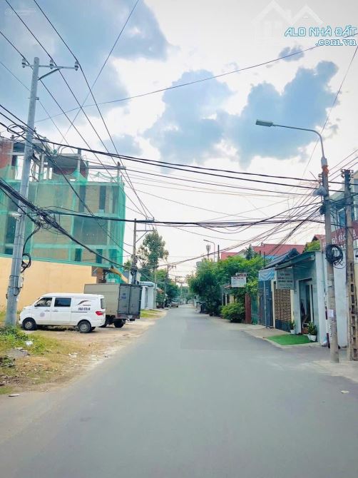 CHỦ GỞI BÁN NHÀ (DT: 160M2) SỔ RIÊNG THỔ CƯ 100% ĐƯỜNG OTO THUỘC KP1 TÂN PHONG. GIÁ 4,3 TỶ