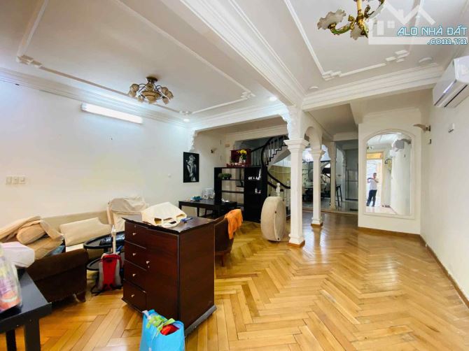 Biệt thự cao cấp Phú Nhuận 6 x20 vuông vức khu Vip yên tĩnh hiếm nhà bán!