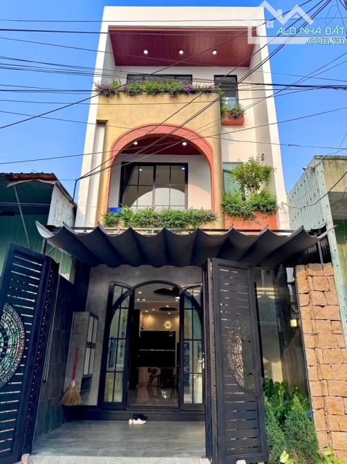 CHỦ GIẢM SÂU 800 TRIỆU - ĐINH TIÊN HOÀNG, ĐA KAO, QUẬN 1.