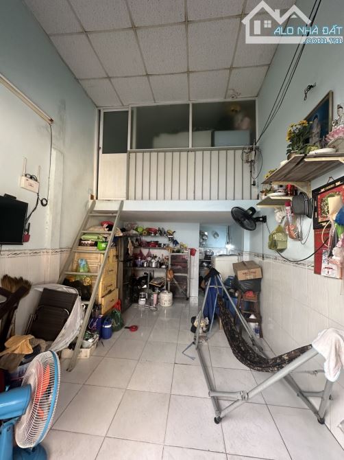 Bán dãy trọ 14phòng và 2 kiot .269m2. Hương lộ 3.BHH. Bình Tân