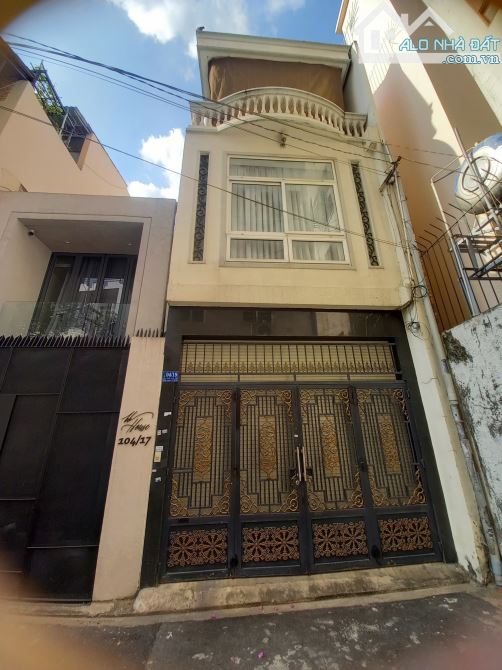 Cần tiền bán gấp nhà, DT 4,2x16m, 4 tầng, chỉ 13,9 tỷ tl .Nhà HXH đường Yên Thế, Tân Bình