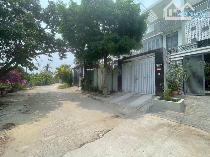 Bán Nhà 3 tầng đường VƯỜN LÀI, phường AN PHÚ ĐÔNG, Q12, dt 133m².Hẻm 6m,giá 10,3 tỷ