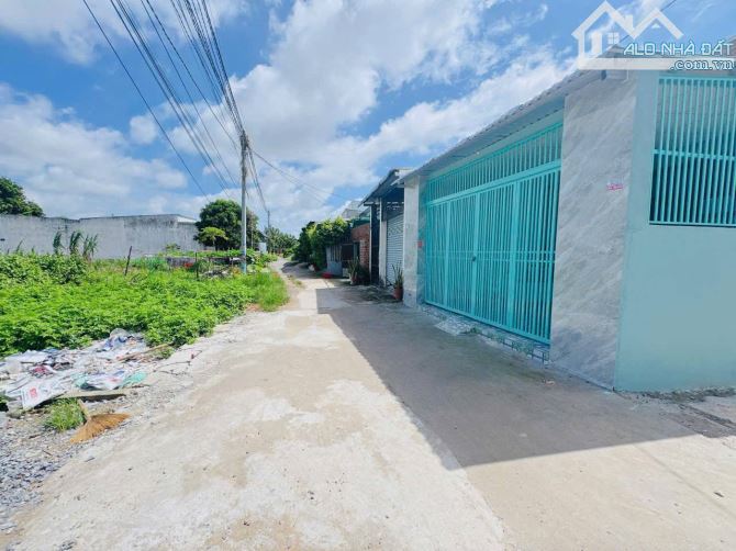 Bán Lô Đất Đẹp Shr , Dt 8,8x21=-185m2 giá 1 tỷ 450 tl ,Tại Bình Tiền 1 , Đức Hòa Hạ