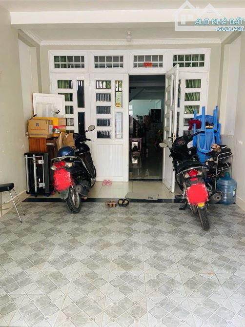 Bán nhà 1 trệt 1 lầu 70m2 thở cư hẻm xe hơi 7 chỗ đường nguyễn hữu cảnh giá 5,8 tỷ