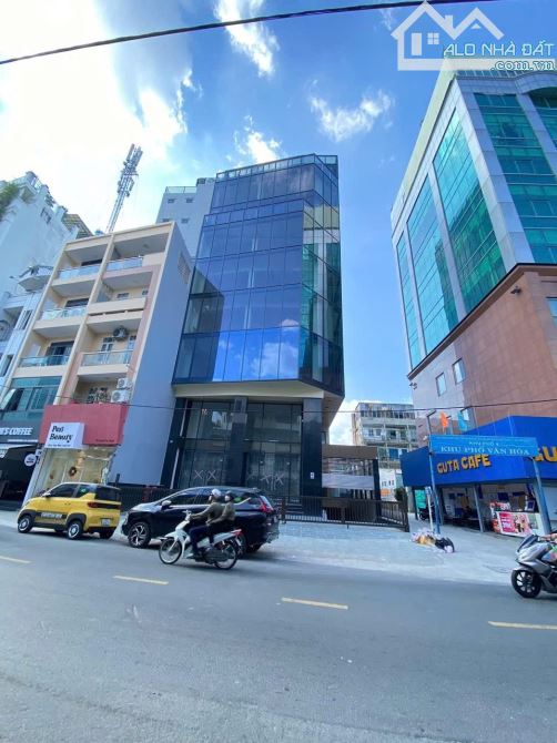 Bán Toà Nhà Góc 2 Mặt Tiền Đường Huỳnh Văn Bánh giao Nguyễn Văn Trõi ( 440m2) 2 Hầm 11 lầu