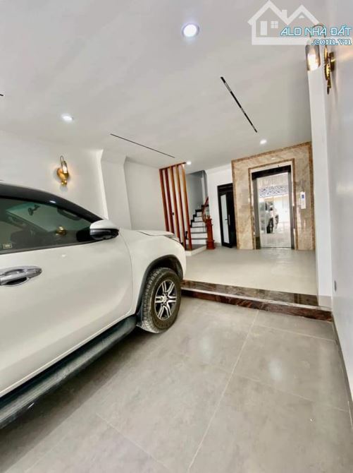 NHÀ SIÊU ĐẸP NGAY HỒ ĐỀN LỪ, GẦN 60M2, 7 TẦNG, THANG MÁY, MT 5M, Ô TÔ TRÁNH, NHỈNH 19 TỶ