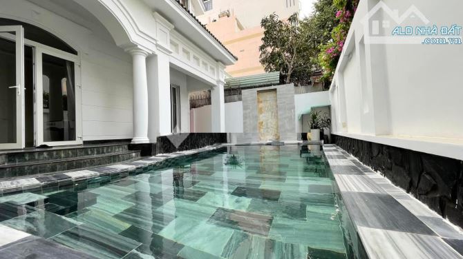 Bán biệt thự 3 tầng VIP Đường Hồ Quý Ly , P. Thắng Tam , 258m2 ra biển bãi sau 300m