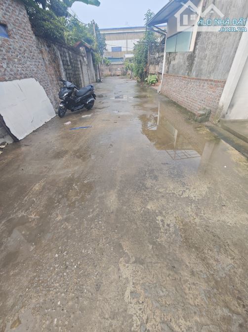 Bán đất đấu giá thôn 3 Vạn Phúc, Thanh Trì, 57m2, đường thông ô tô, giá 3,85 tỷ