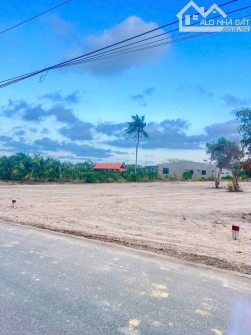 CẦN BÁN LÔ ĐẤT TRẢ N.Ợ NGAY TT PHƯỚC HẢI - BRVT