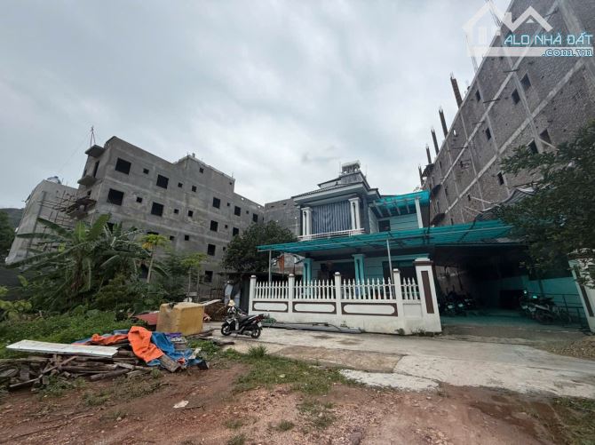 Bán đất Xóm Xi nội hoàng yên dũng dt 182m mt 10m giá 4.2 tỷ