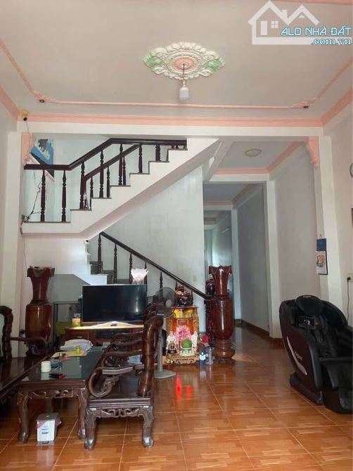 BÁN NHÀ 3 TẦNG ĐẸP – ĐƯỜNG LÊ VĂN TÂM – CÁCH BIỂN 300M - GIÁ 7,X TỶ