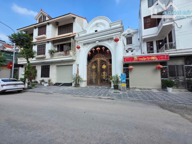 BÁN ĐẤT PHÚC LỢI - LONG BIÊN ,Ô TÔ ĐỖ CỬA - THỬA ĐẤT ĐẸP VUÔNG VẮN 39M
