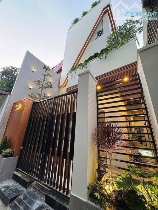 Nhà Phố Văn Cao Bên Chẵn Đẹp Long Lanh