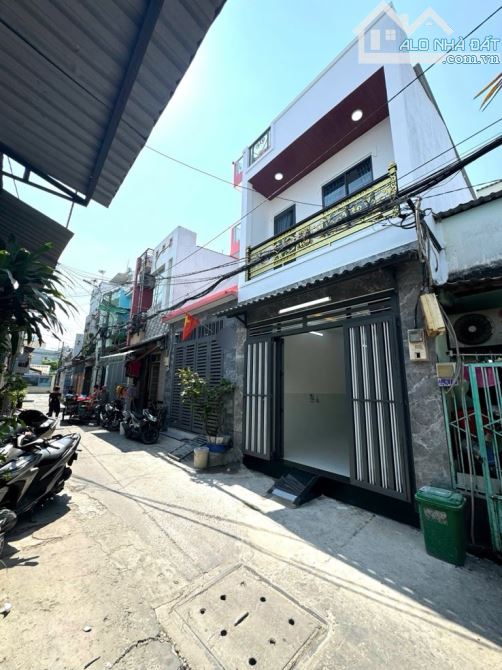 Bán nhà hẻm xe hơi gần Nguyễn Sơn, BHHA, Bình Tân, 40m²(4 x 10)x 2 tầng, chỉ 4 tỷ TL.