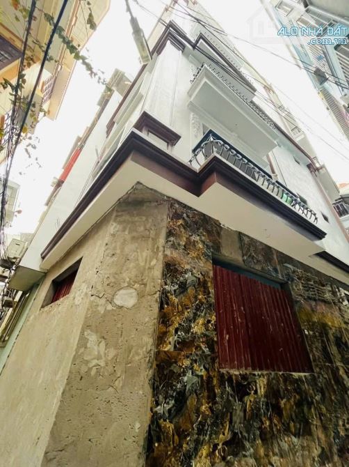 Bán tòa nhà lô góc mới đẹp ở ngay ngõ 82 Trần Cung Diện tích 56m2, 7 tầng, giá 18,5 tỷ