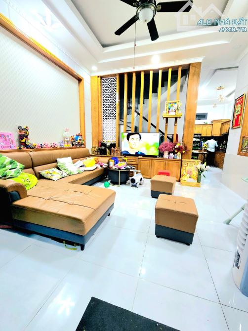 Bán Nhà ngang 6m 1 Lầu , Hoàn công , Đông Hoà Dĩ An sát Big C Dĩ An
