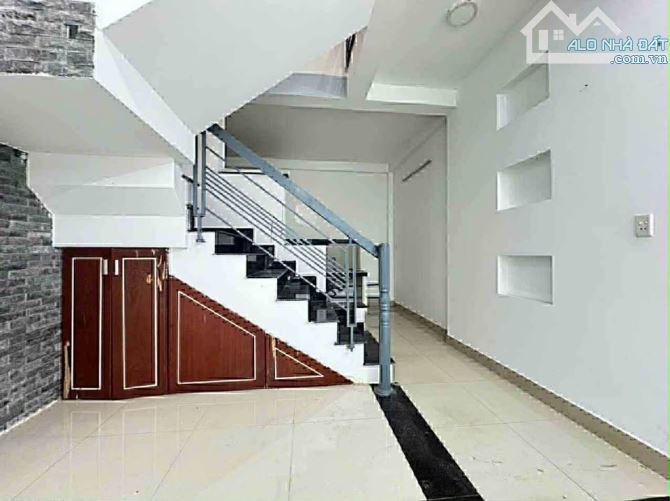 trường thọ nhà 2 tầng đường rộng 6m ngay đặng văn bi chỉ 5.9 tỷ