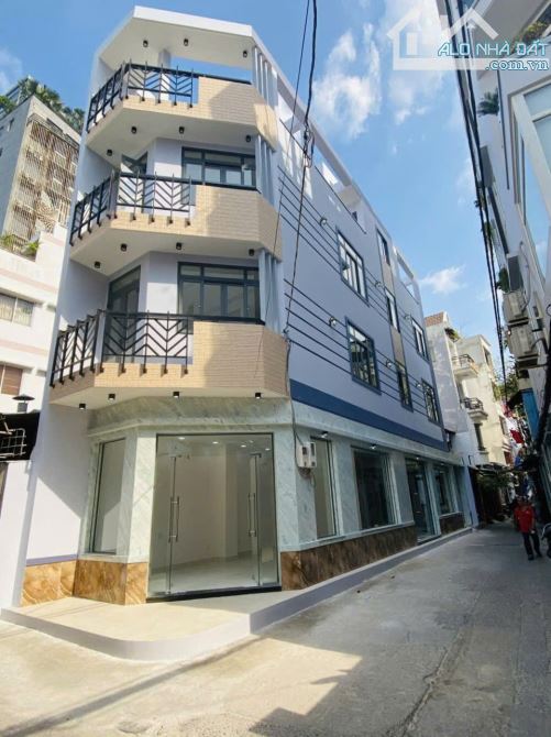 Góc 2 mặt tiền - Ngay Tôn Thất Tùng, P.PNL, Quận 1 - DT: 4m x 21m - Giá: 25 Tỷ