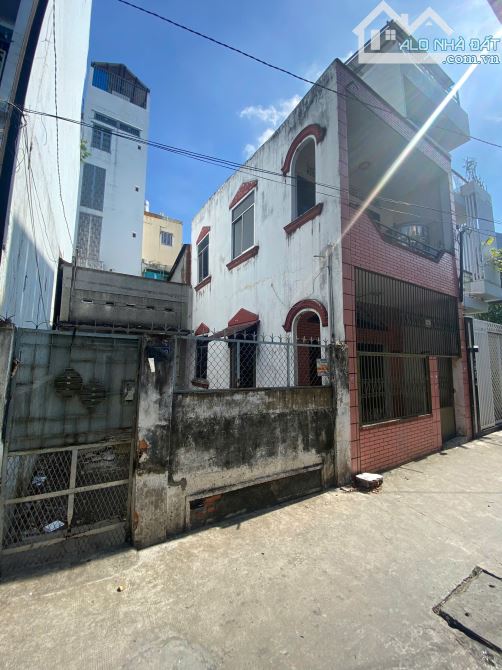 Bán nhà cũ tiện xây mới (8x16) Dương Bá Trạc - Giá tốt bán nhanh - Hẻm rộng