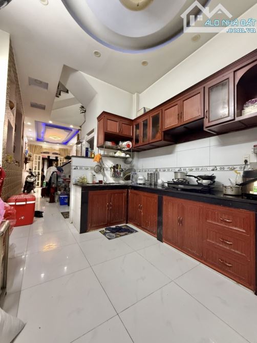 BÁN NHÀ 52M² – 3 TẦNG – HXH TRƯỜNG CHINH – 4PN – SỔ RIÊNG – 5.56 TỶ