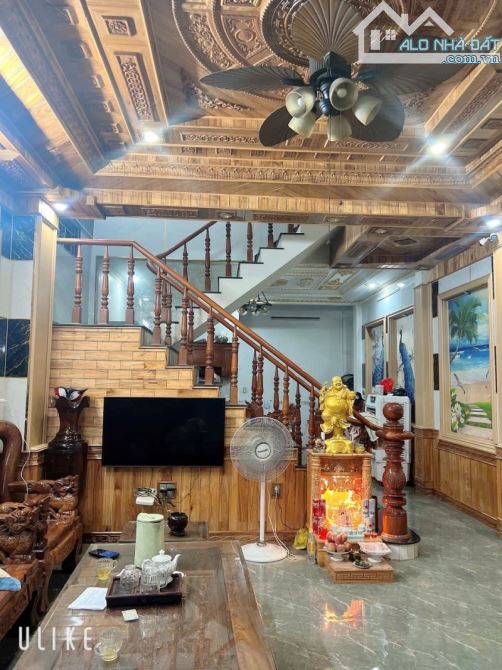Bán nhà ĐẸP 4 Tầng MẶT TIỀN Kinh Doanh đa ngành nghề,gần các cty lớn