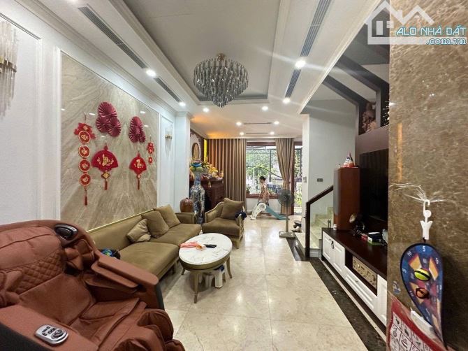 Hạ giá 2 tỷ, liền kề 54 Hạ Đình, ô tô tránh, vỉa hè, 111m2, 1 hầm 5 tầng thang máy, 29 tỷ