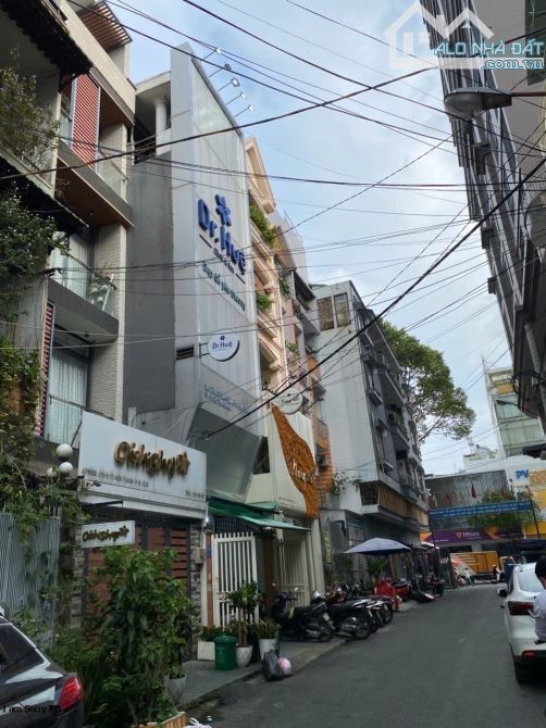 BÁN NHÀ ĐẸP KHU C18 K300 - TRỆT 3 LẦU ST, HẺM XE HƠI, GIÁ TỐT DT: 4,5x20 KC: 5 Tầng Giá 14