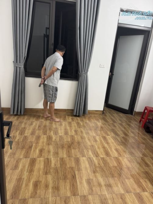 Bán nhà dân xây Cầu Cốc Tây Mỗ gần oto 40m * 5T MT 4.5m giá nhỉnh 7 tỷ xíu