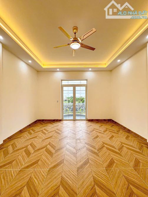 Nhà 2 lầu phong cách tân cổ điển sang trọng đường D1 KDC Hồng Loan, Cần thơ - 10