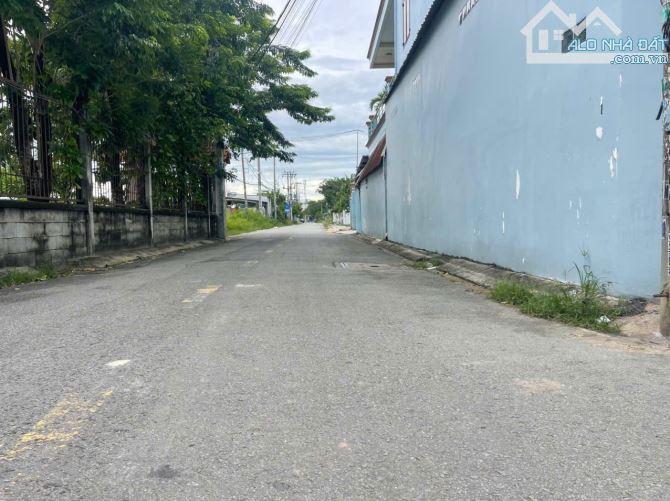 NHÀ 3 TẦNG ĐÚC KIÊN CỐ, 100M2, HXT 6M, 80M RA TÔ KÝ, GẦN TRƯỜNG TH ẤP ĐÌNH, CHỈ 4.X TỶ TL - 10