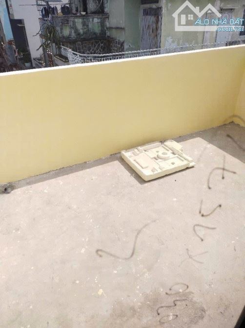 Nhà bán: đường Bình Tiên. Q 6. DTSD 37m2. 3 tầng. Giá 4,8 tỷ - 11