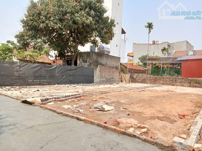 ĐẤT XUÂN PHƯƠNG 50M2, PHÂN LÔ Ô TÔ 7 CHÔ, QUA NHÀ , KINH DOANH GIÁ F0 - 1