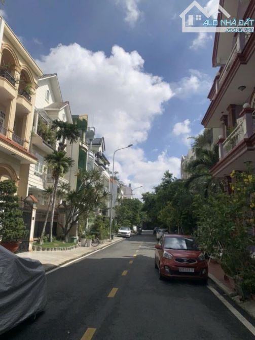 Bán nhà khu compound 357A Nguyễn Trọng Tuyển, Tân Bình, 5x20m, 4 tầng chỉ 27 tỷ - 1