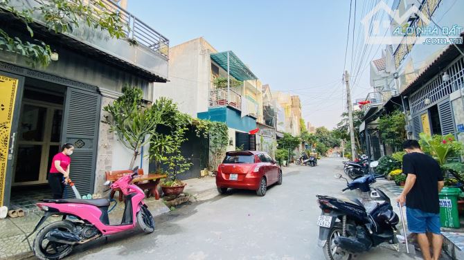 Bán villa mini xinh 5,33 x 15,03M Sát chợ Bà Điểm Hóc Môn. - 1
