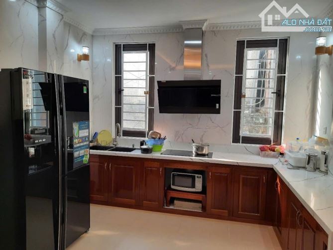 BÁN NHÀ TÔN ĐỨC THẮNG -ĐỐNG ĐA - Ô TÔ ĐỖ CỬA -40M2-5 T -16,3 TỶ - 1