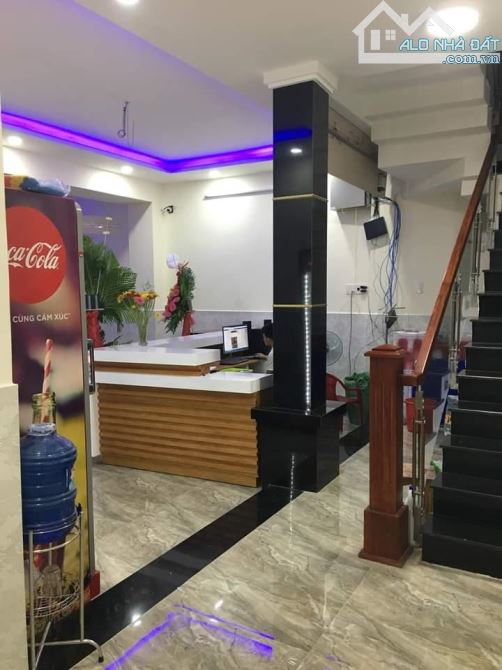 Khách Sạn Ngang 10,4m, Kế Bên Cao Đẳng Giao Thông Quận 12, Thu nhập ổn - 1