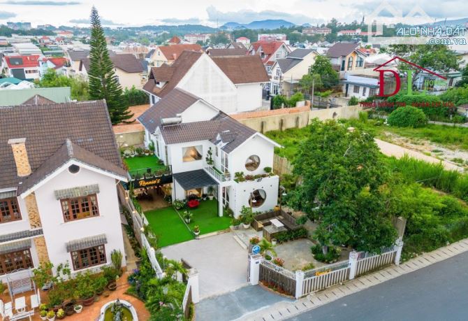 BÁN NHANH biệt thự sân vườn mặt tiền Vạn Hạnh P8 Đà Lạt tiện nghỉ dưỡng 378m2 giá 34 tỷ TL - 1