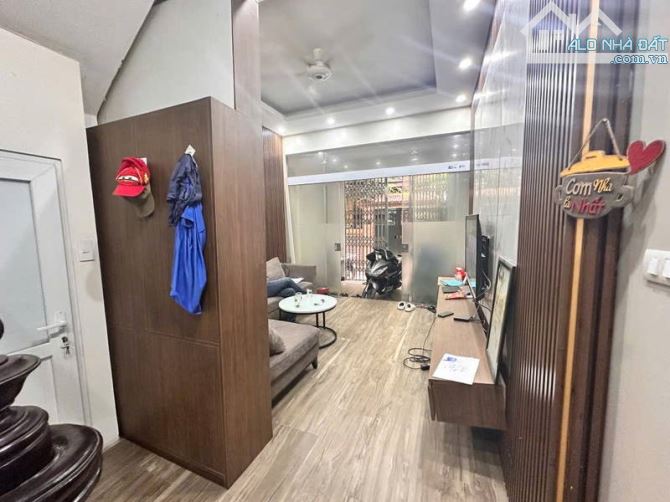 Cần bán nhà phố Chùa Hà 45 m2 4 tầng 4 m mặt tiền 12,4 - 1