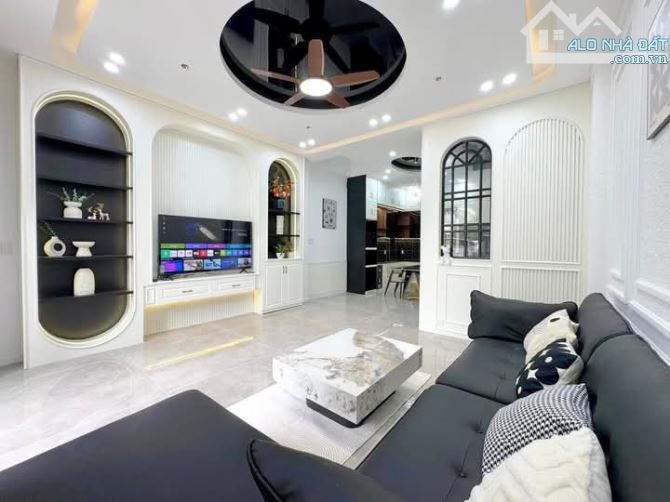 CHỦ GIẢM SÂU 800 TRIỆU - ĐINH TIÊN HOÀNG, ĐA KAO, QUẬN 1. - 1