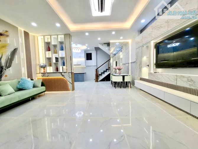 NHÀ ĐẸP 3 TẦNG CÁCH MẶT TIỀN ĐƯỜNG HUỲNH TẤN PHÁT 20M - TẶNG FULL NỘI THẤT - 1