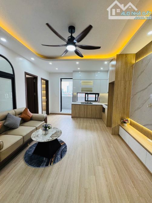 Bán căn hộ sổ đỏ hàng hiếm tòa CT1, chung cư Vĩnh Hoàng, Đền Lừ, 64m2, 3 ngủ, giá 4 tỷ - 1