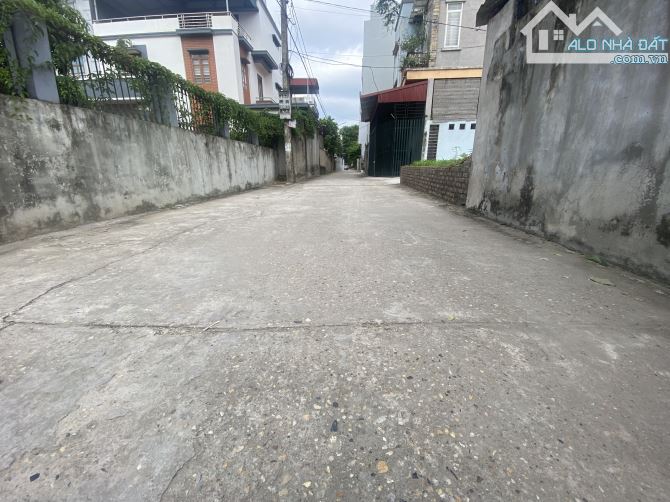 UY NỖ, SÁT BỆNH VIỆN BẮC THĂNG LONG, PHÂN LÔ VUÔNG ĐẸP Ô TÔ VÀO TẬN NHÀ 6 tỷ - 1