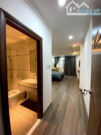 Chỉ 22 tỷ  - tòa CHDV 6 lầu có HĐT 100 triệu/th - 5x27m gần Ngã 4 CMT8 và Tô Hiến Thành - 1
